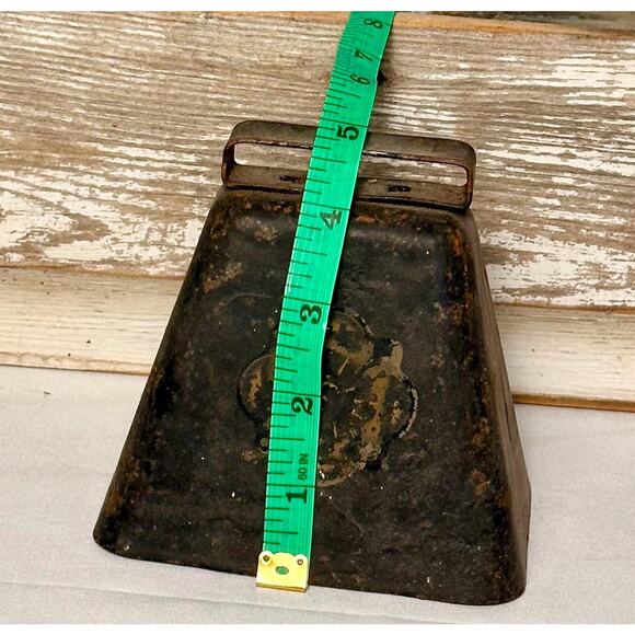 Cow Bell , Antique Cow Bell, Rustic Cow Bell, Farm Cow Bell, Farmhouse Decor - Picture 6 of 8